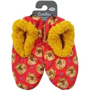 Comfies Pomeranian Women’s Slippers- one size fits most (5-11)
